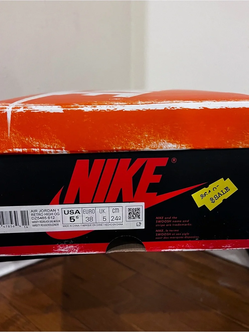 Nike Air Jordan 1 Retro High Chicago Lost and Found Sneakers